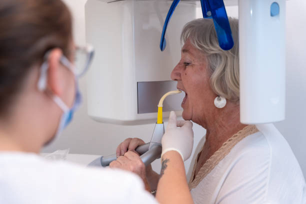 Best Emergency Tooth Extraction in Farmersburg, IN