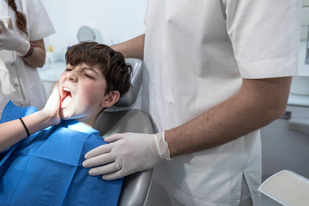 Best Weekend Emergency Dentist in Farmersburg, IN